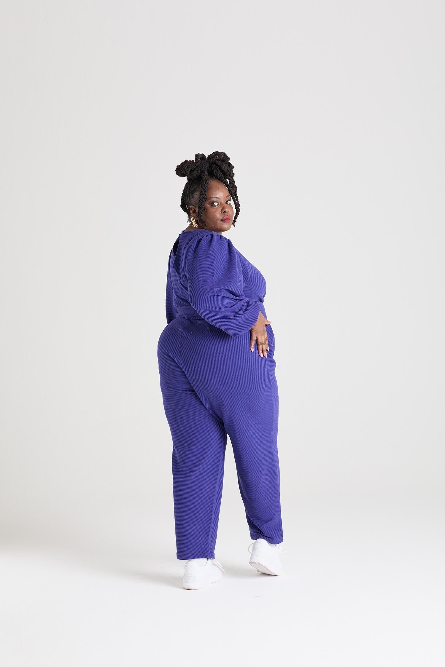 Teni - Size F