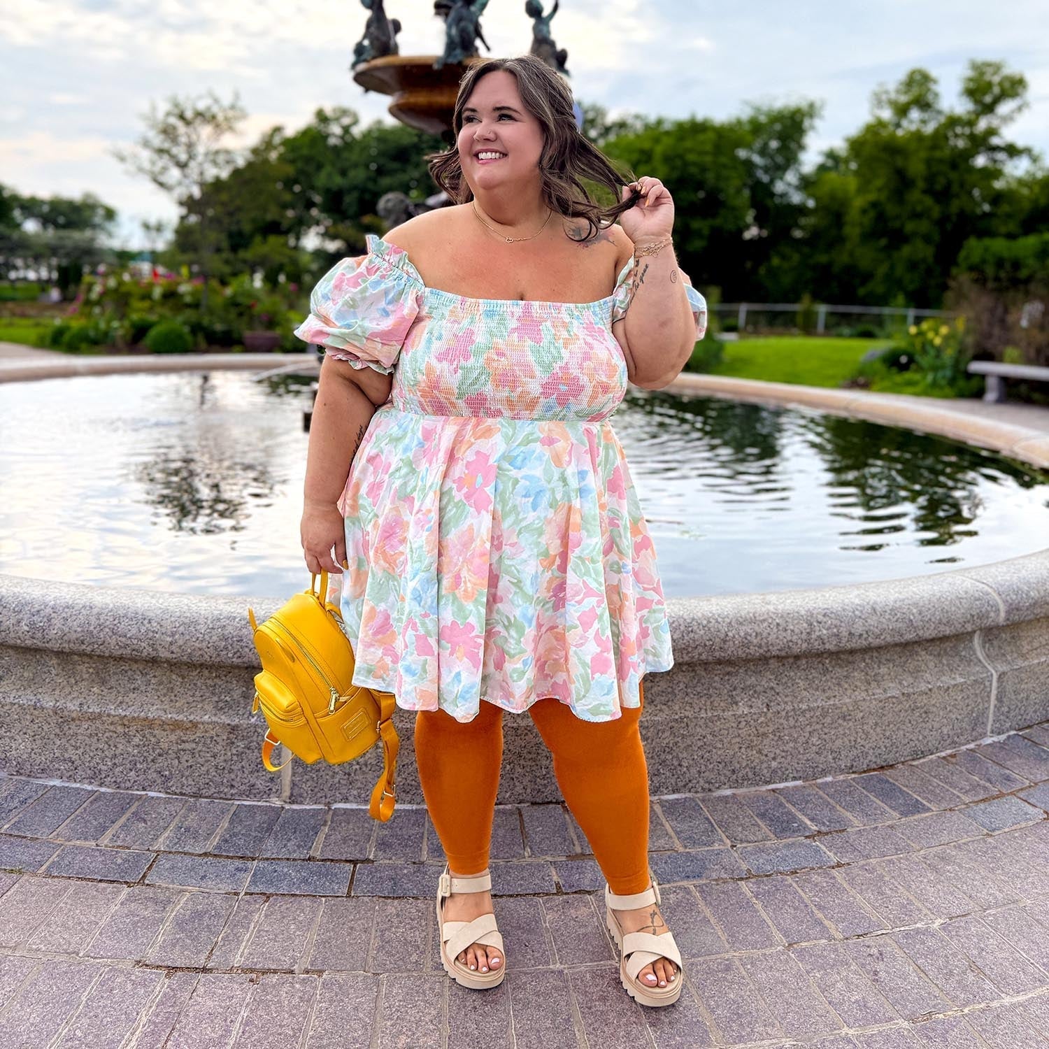 Amy - Size G