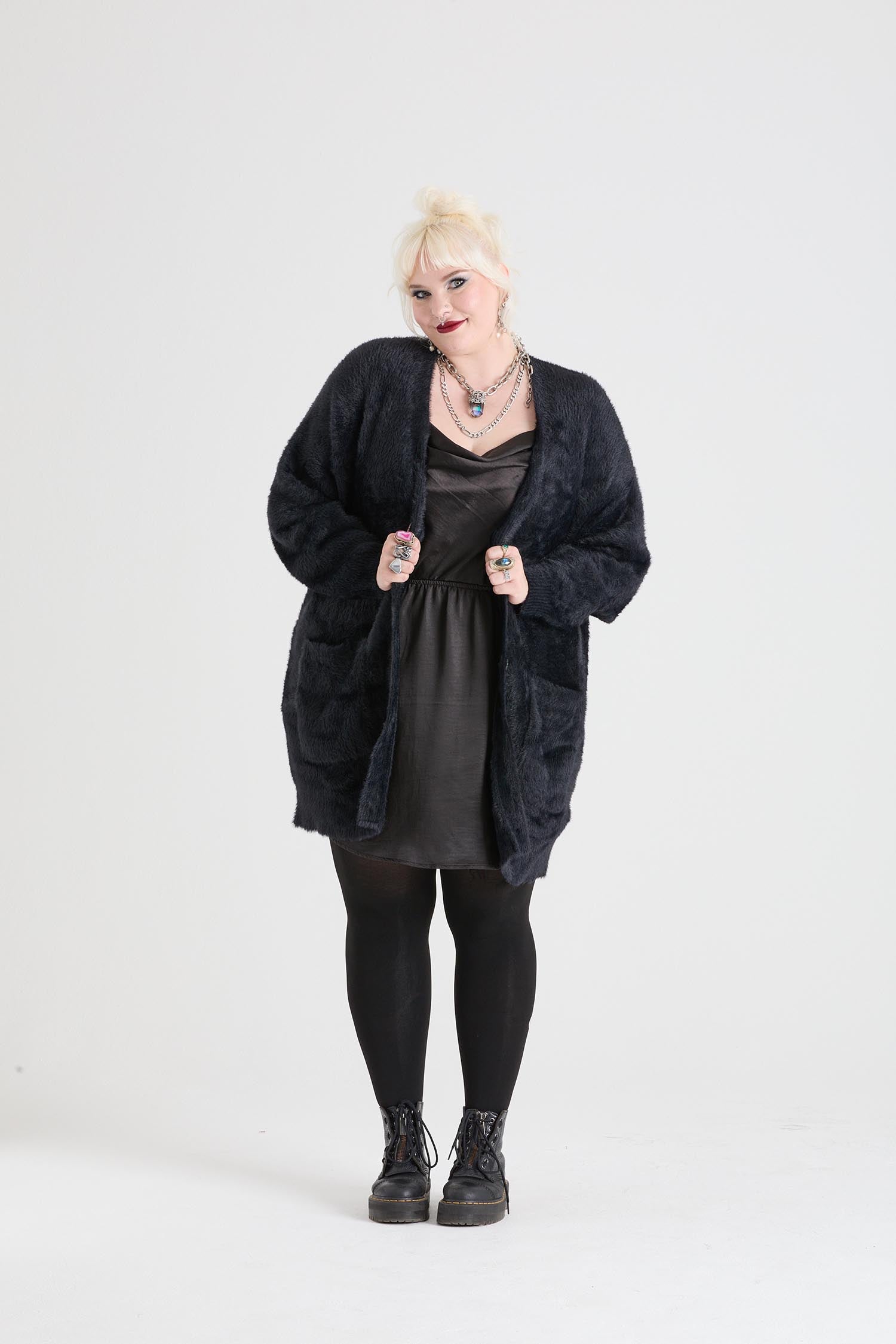 Iona - Size F