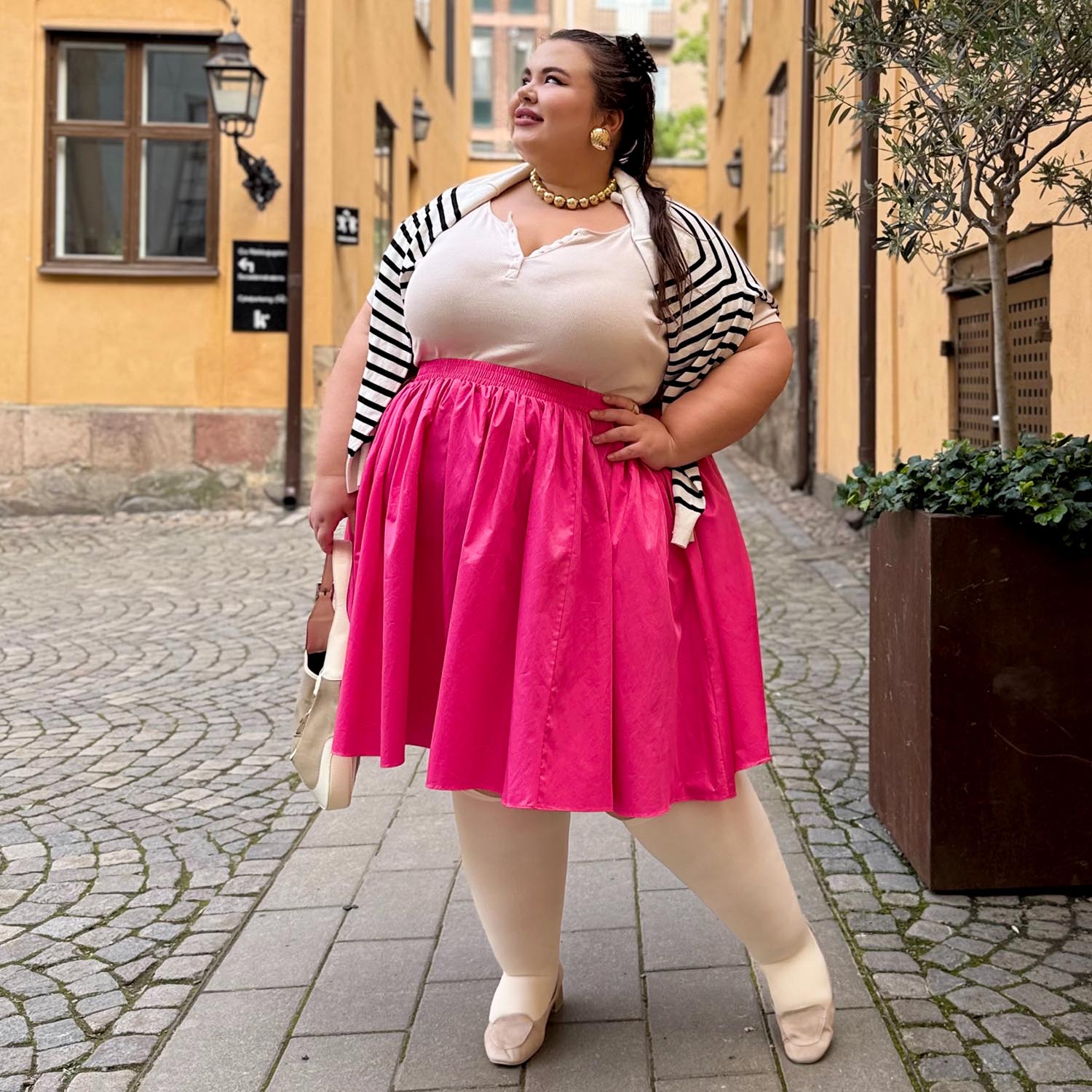 Maria, 5ft 5in / 166cm - Size G