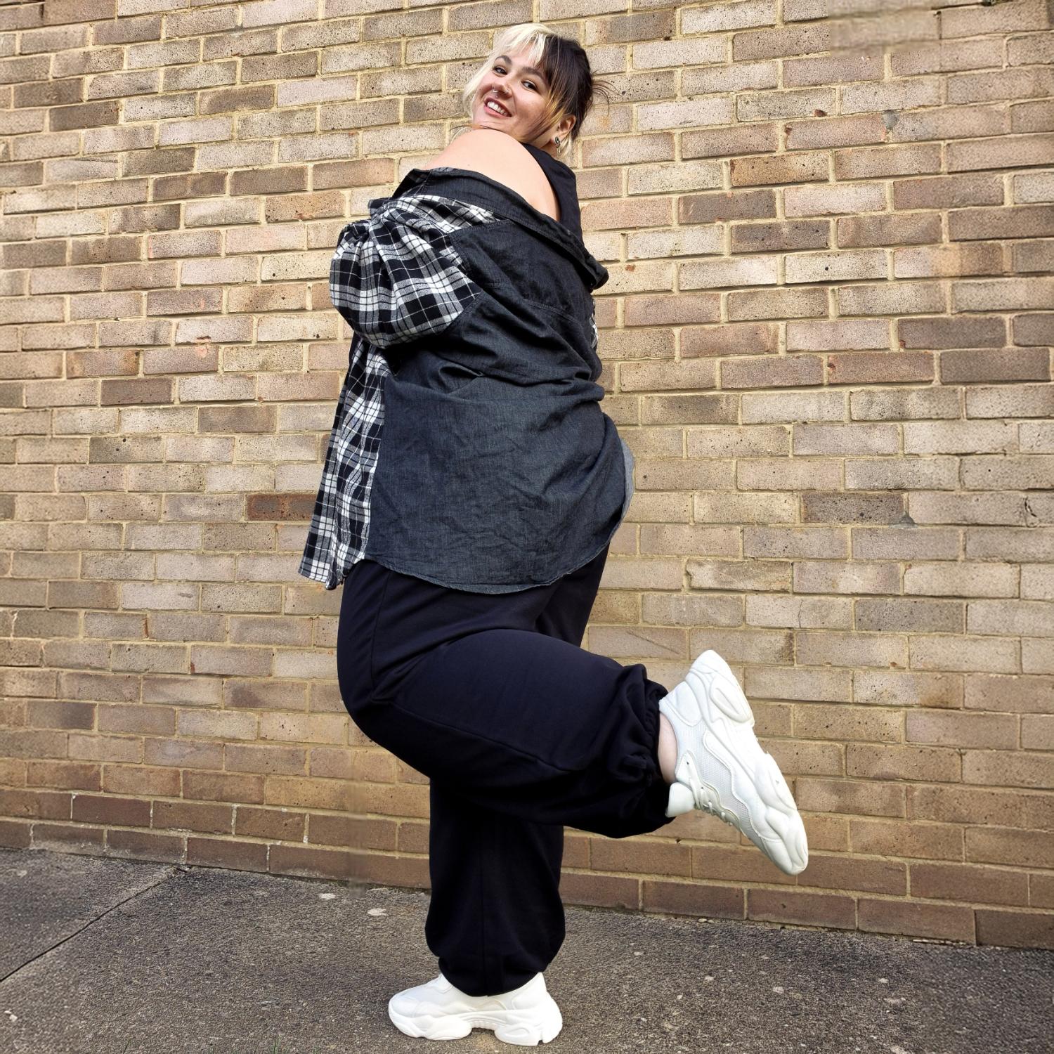 Zoe - Size G