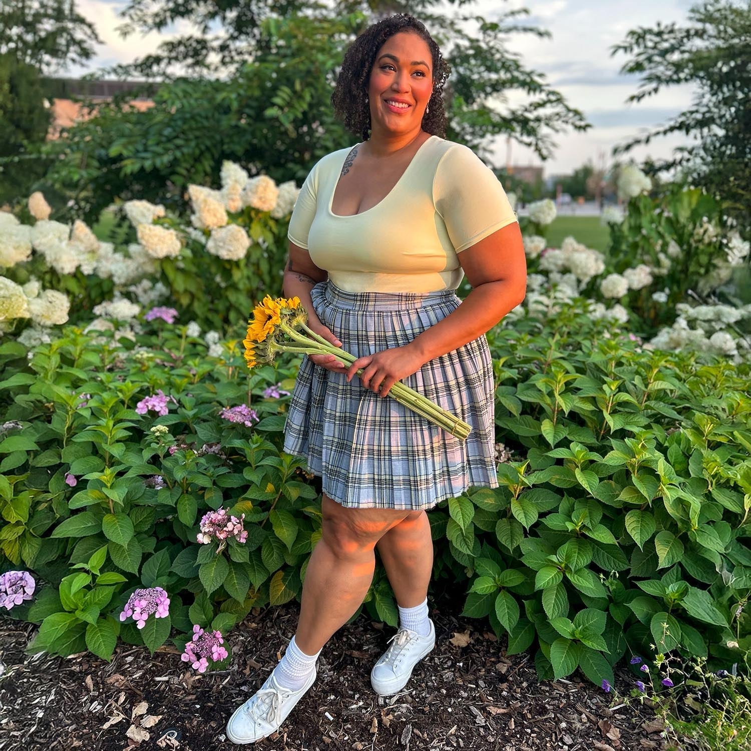 Larrissa - Size F